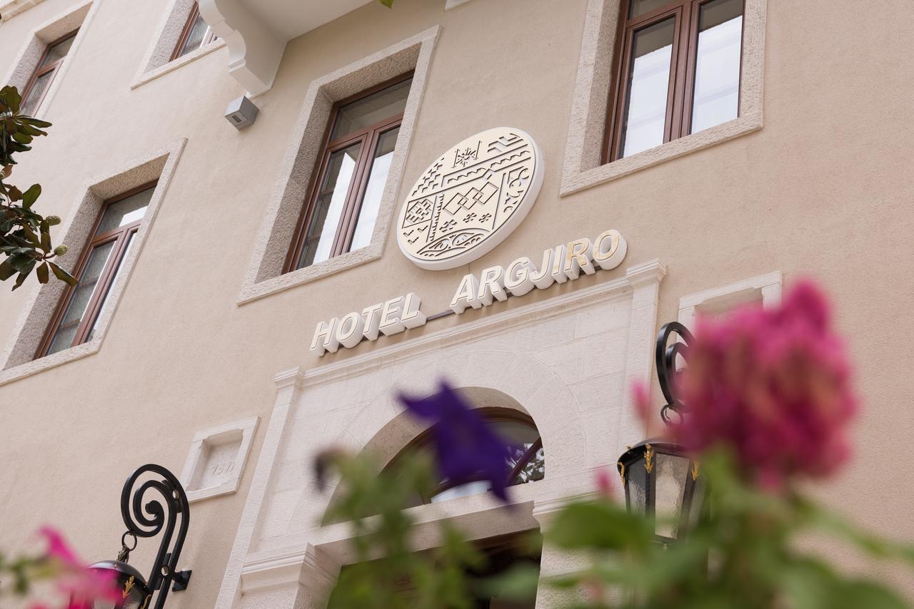 Hotel Argjiro จีโรคาสเตอร์ ภายนอก รูปภาพ