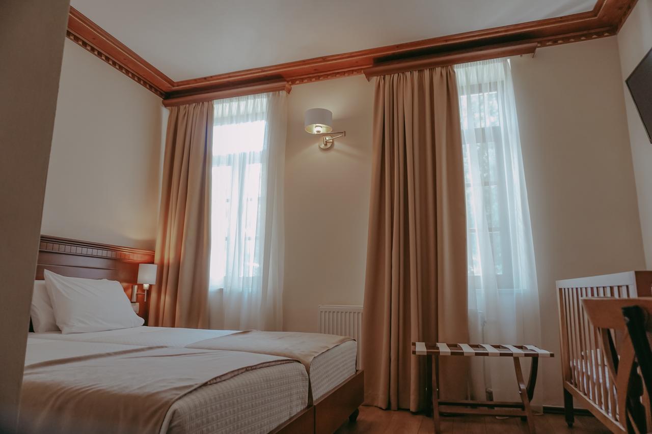 Hotel Argjiro จีโรคาสเตอร์ ภายนอก รูปภาพ