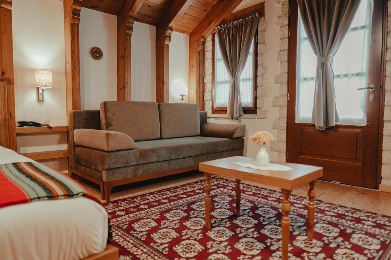 Hotel Argjiro จีโรคาสเตอร์ ภายนอก รูปภาพ
