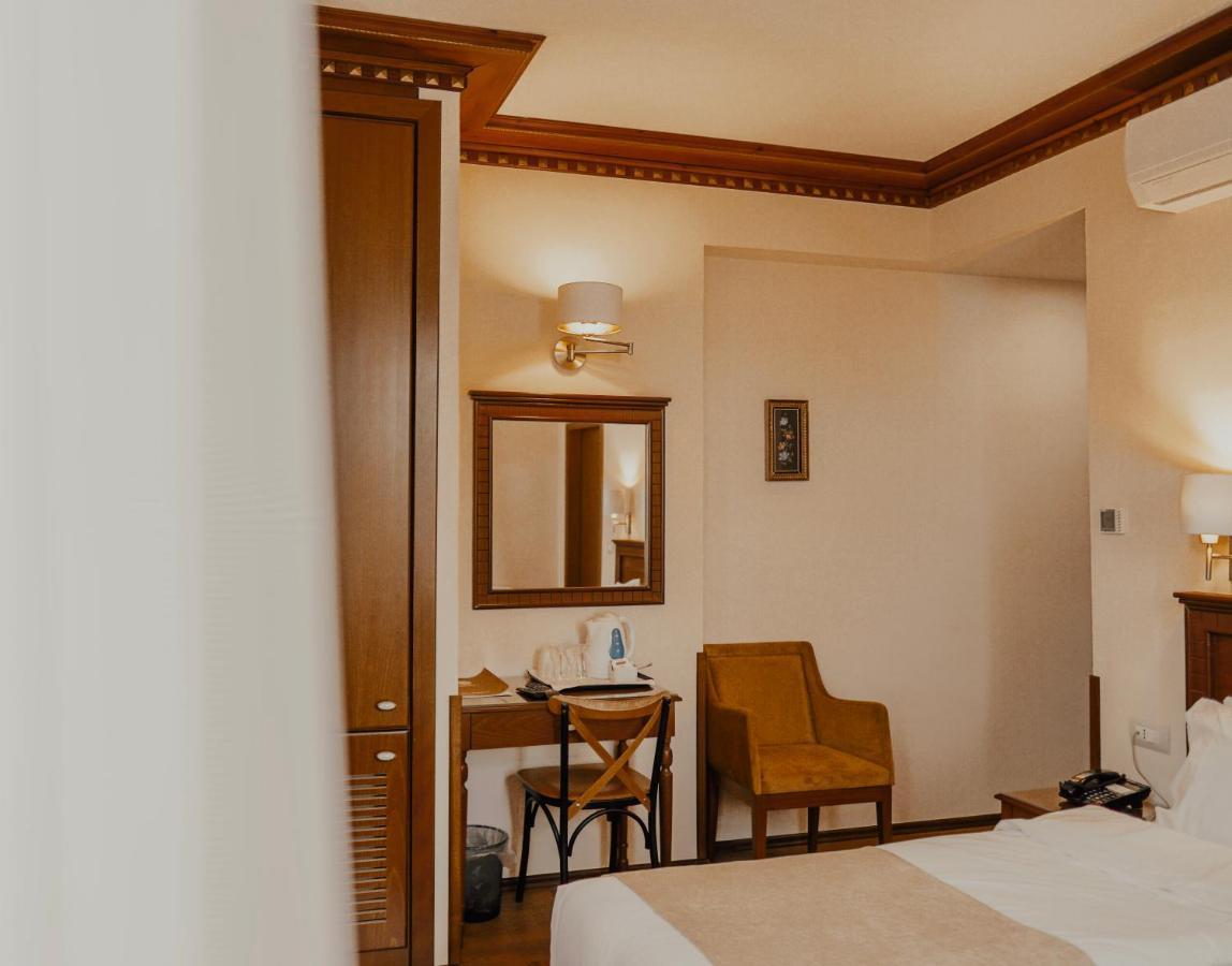 Hotel Argjiro จีโรคาสเตอร์ ภายนอก รูปภาพ